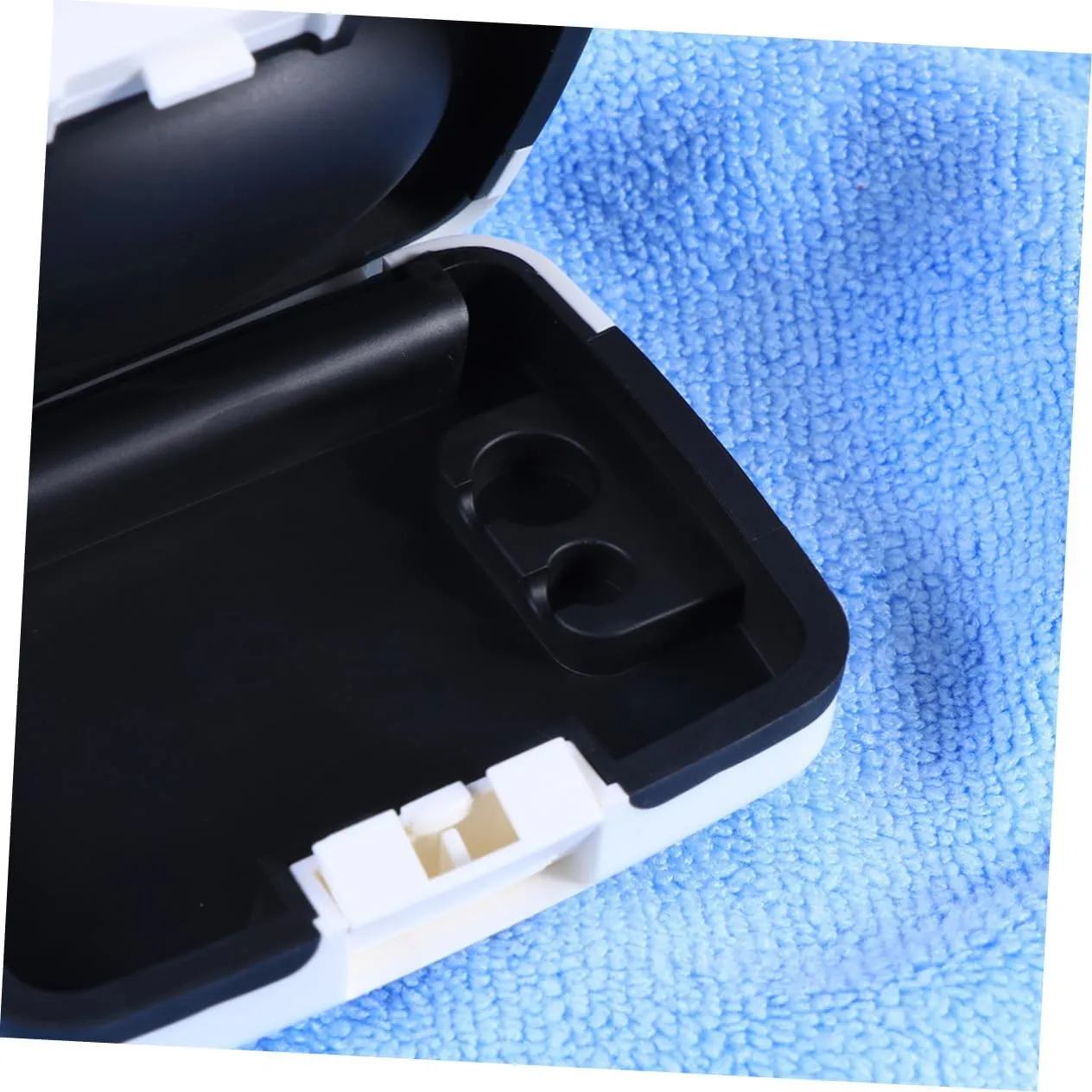 2pcs Holder Convenient Case Storage Boxes Earphone Carrying Case Earphone Protective Case Storaging Case Carry Case for White FRCOLOR