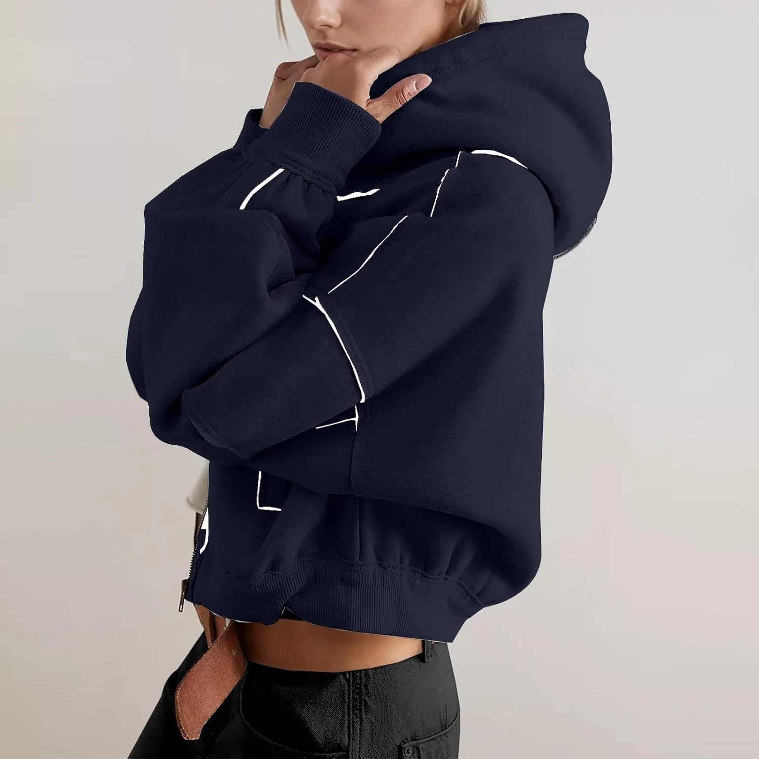 Akklian Zip Up Hoodies for Women Fashion Cropped Sweatshirt Fleece Lined Y2K Fall Teen Girls Preppy Clothes Casual Jackets