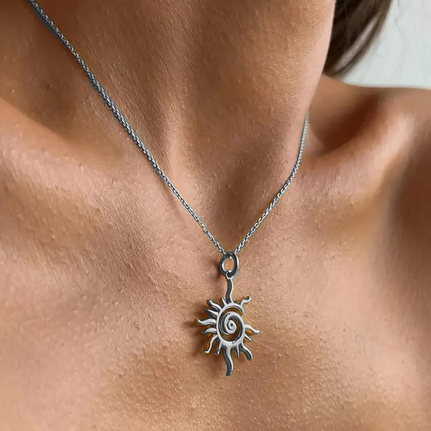 Bohemian Sunburst Choker Necklace Gold Sun Pendant Necklace Metal Spiral Sun Collar Necklace Rising Sun Chain Necklace Jewelry for Women
