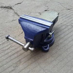 Heavy Duty Bench Top Woodworking Vise 8" for Secure and Precise Work
