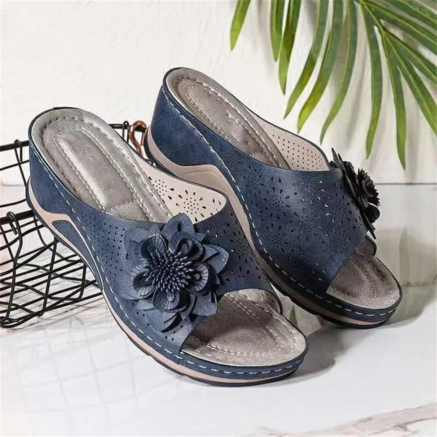Ladmiple Sandals Women Dressy Comfortable Flat Walking Orthopedic Flip Flops Summer Orthotic Slides with Arch Support 2024