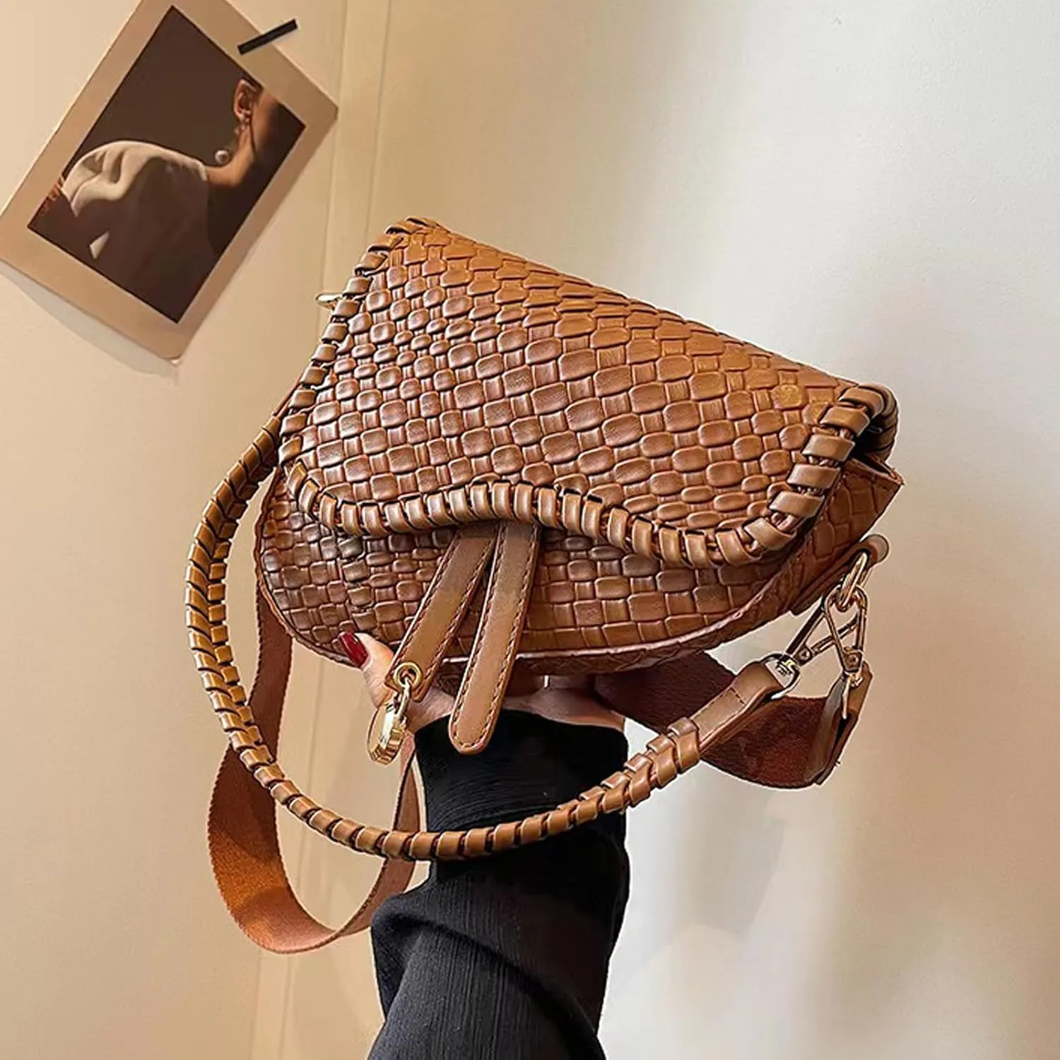 Saddle Crossbody Bag for Women Small Satchel Clutch Woven Croc Look Purse Genuine Leather Handbag