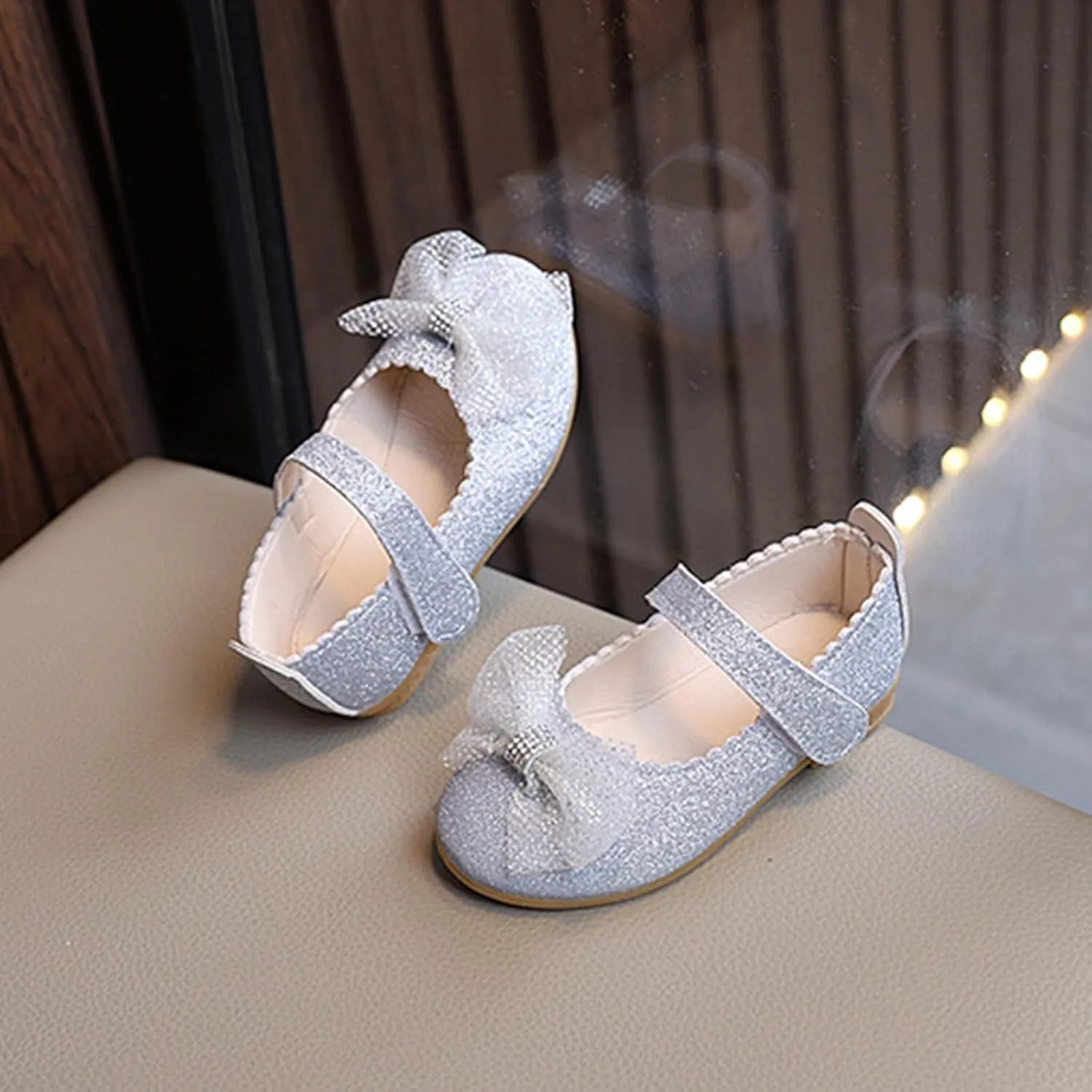 Summer Sandals Athletic Girls Princess Shoes New Children's Shoes Shiny Spring And Summer Small Leather Girl Baby Single Soft Sole