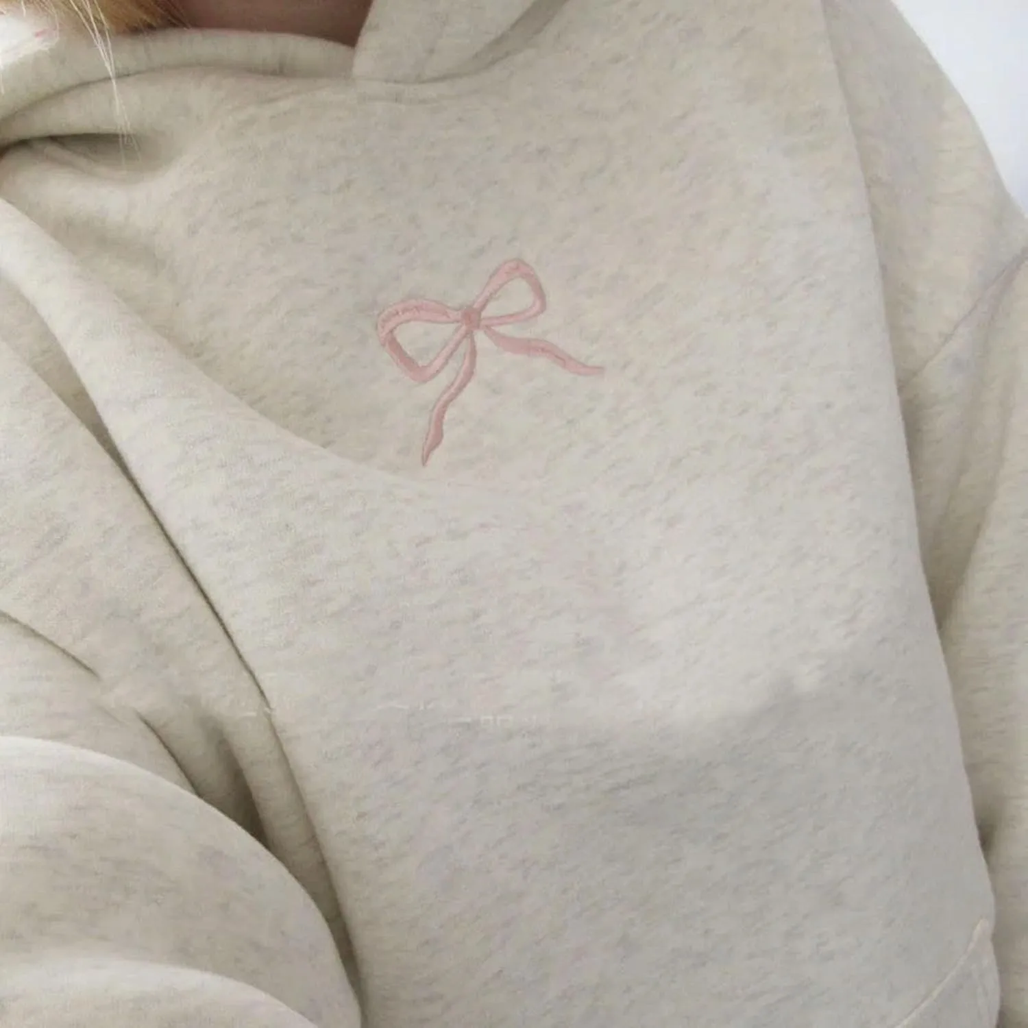 Womens Bow Hoodies Oversized Sweatshirts Fleece Long Sleeve Comfy Casual Lightweight Tunic Basic Pullover Tops with Pockets
